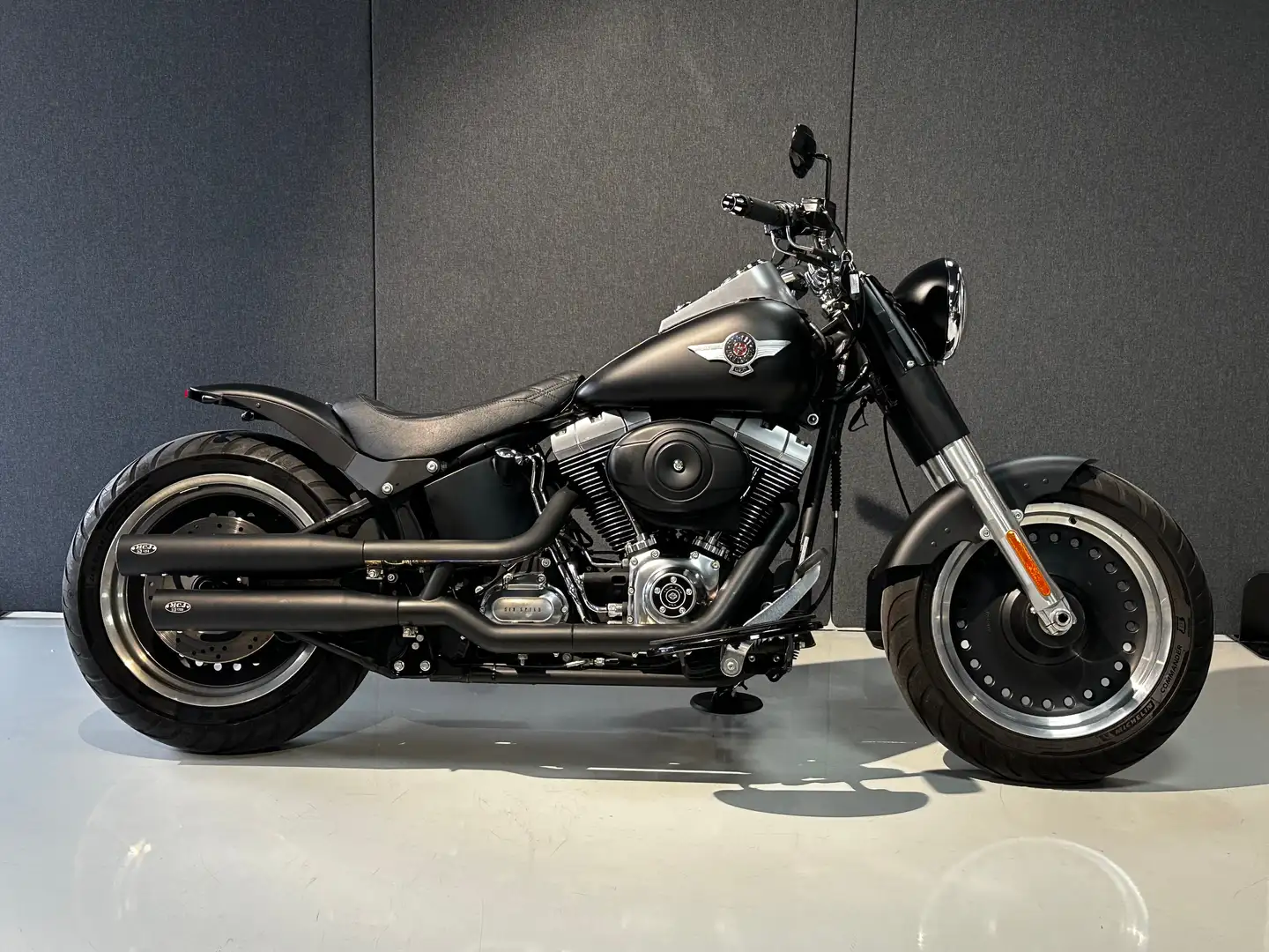 Harley-Davidson Fat Boy Custom Negro - 1