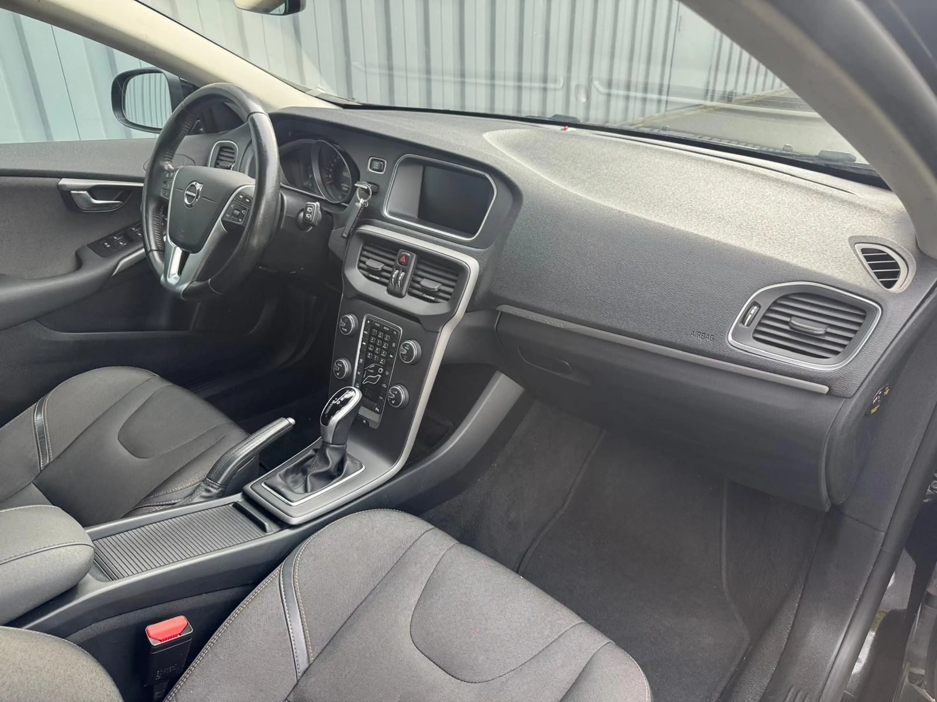 Volvo V40 Cross Country Momentum*AUT*NAVI — photo 11