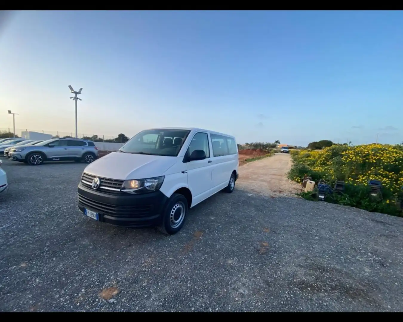 Volkswagen Transporter 2.0 TDI 150CV DSG PC Kombi Blanc - 2