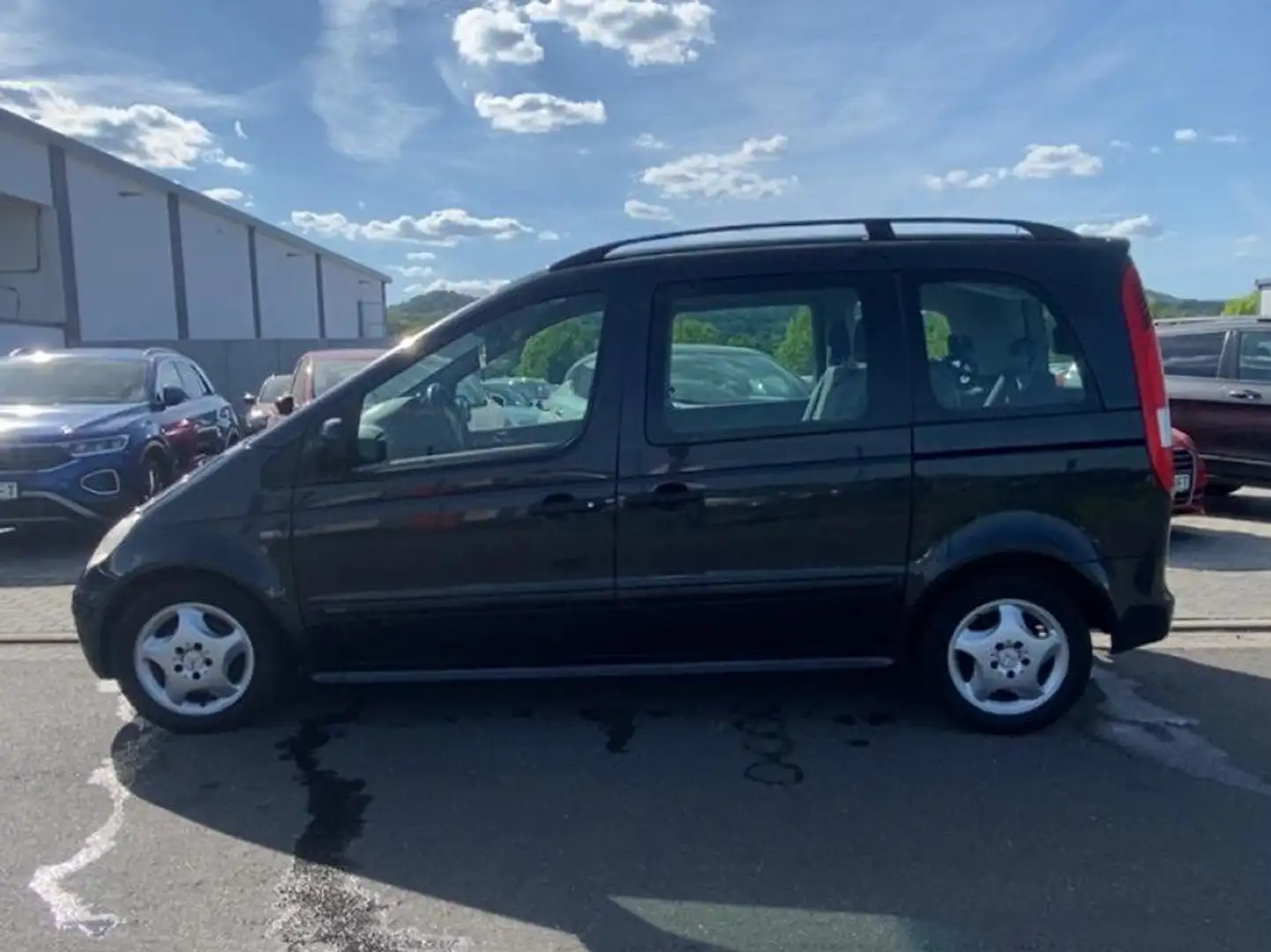 Mercedes-Benz Vaneo Vaneo 1.9 Family Schwarz - 2