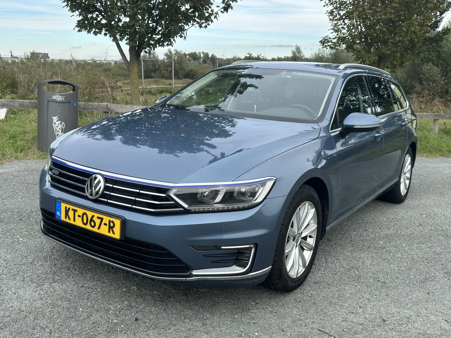 Volkswagen Passat GTE 1.4 TSI Plug-in Hybrid (2016) Blauw - 1