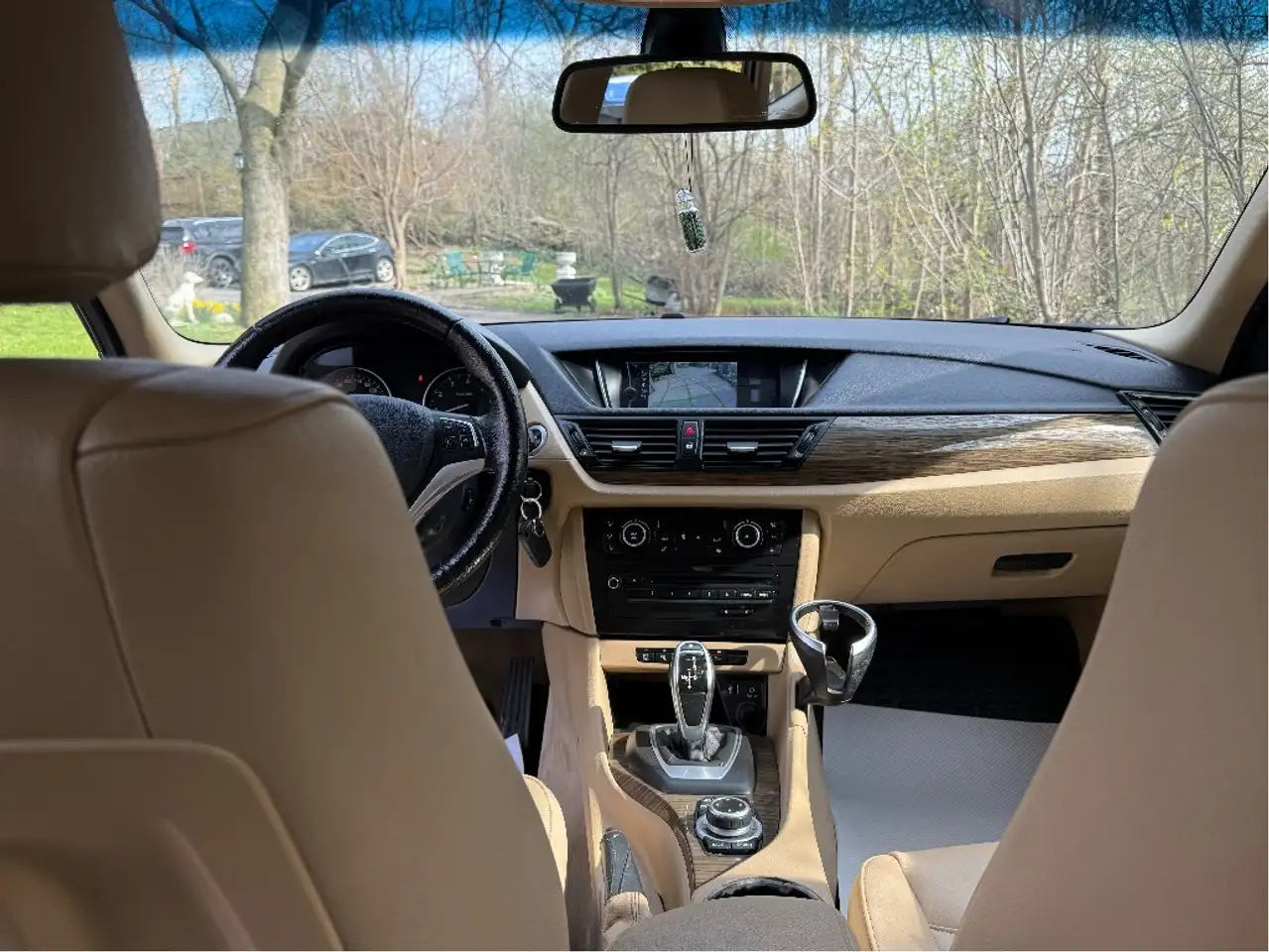 BMW X1 снимка BMW X1