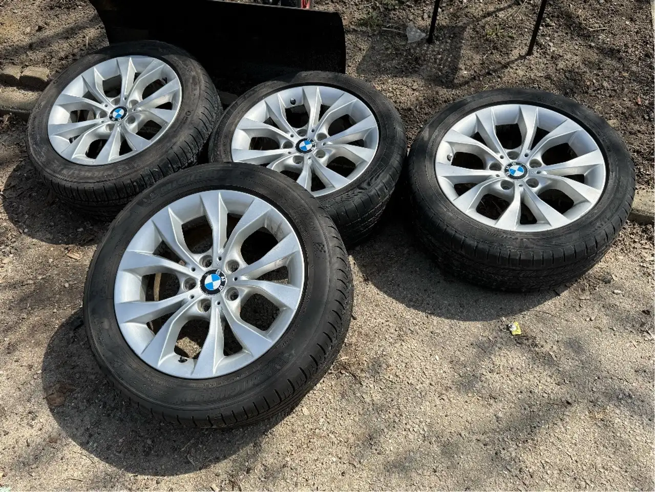 BMW X1 снимка BMW X1