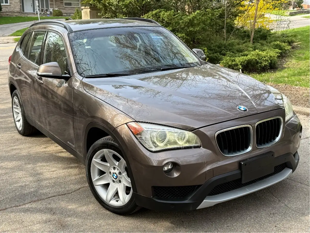 BMW X1 снимка BMW X1