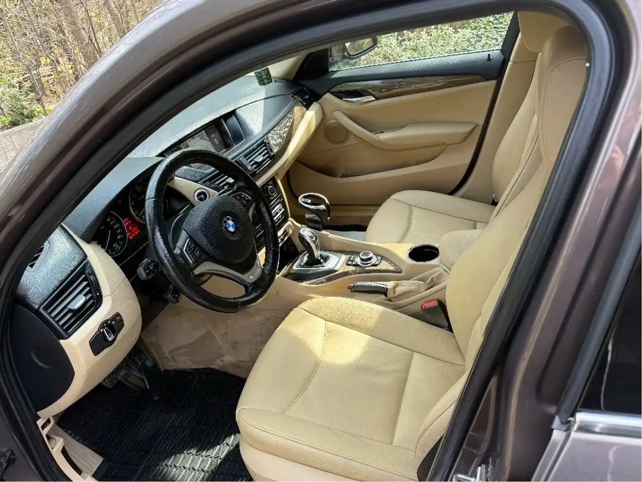 BMW X1 снимка BMW X1