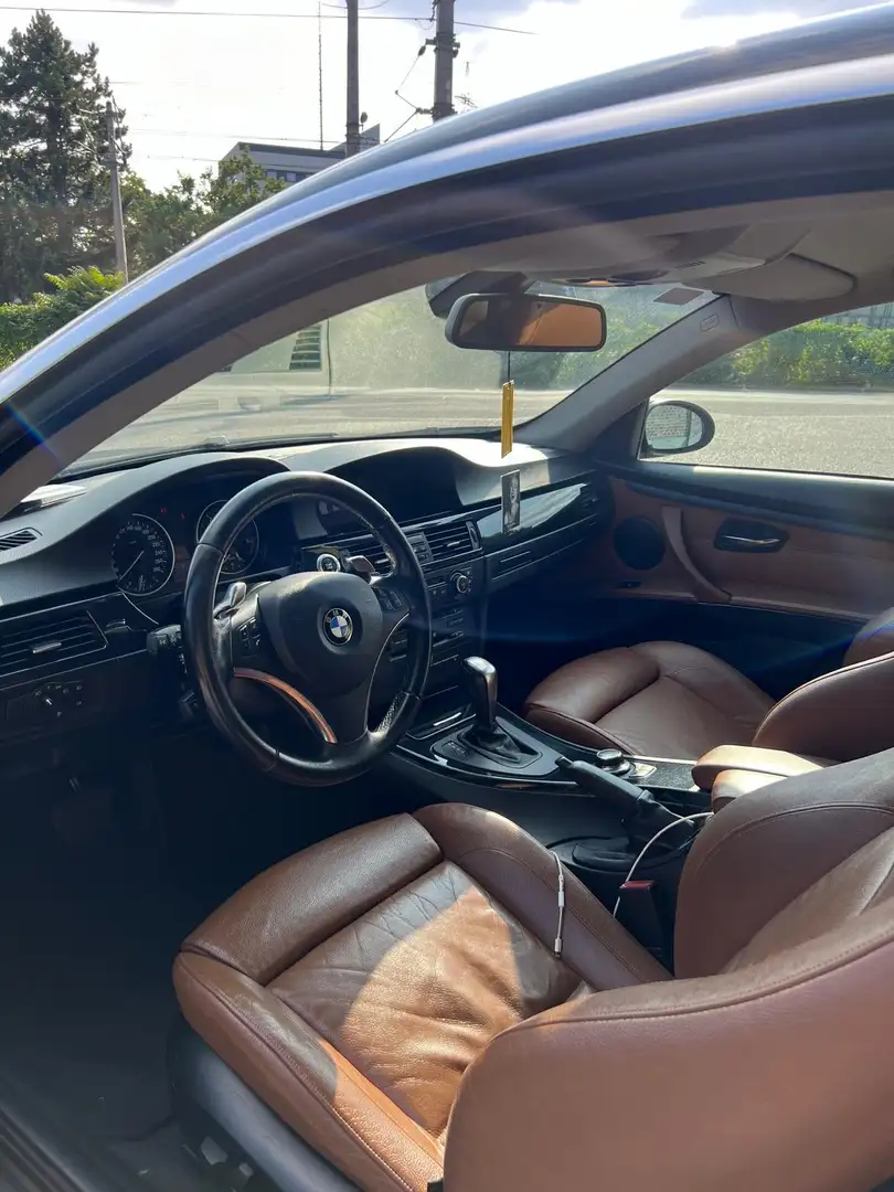 BMW 330 330d Coupé Österreich-Paket Aut. - 2