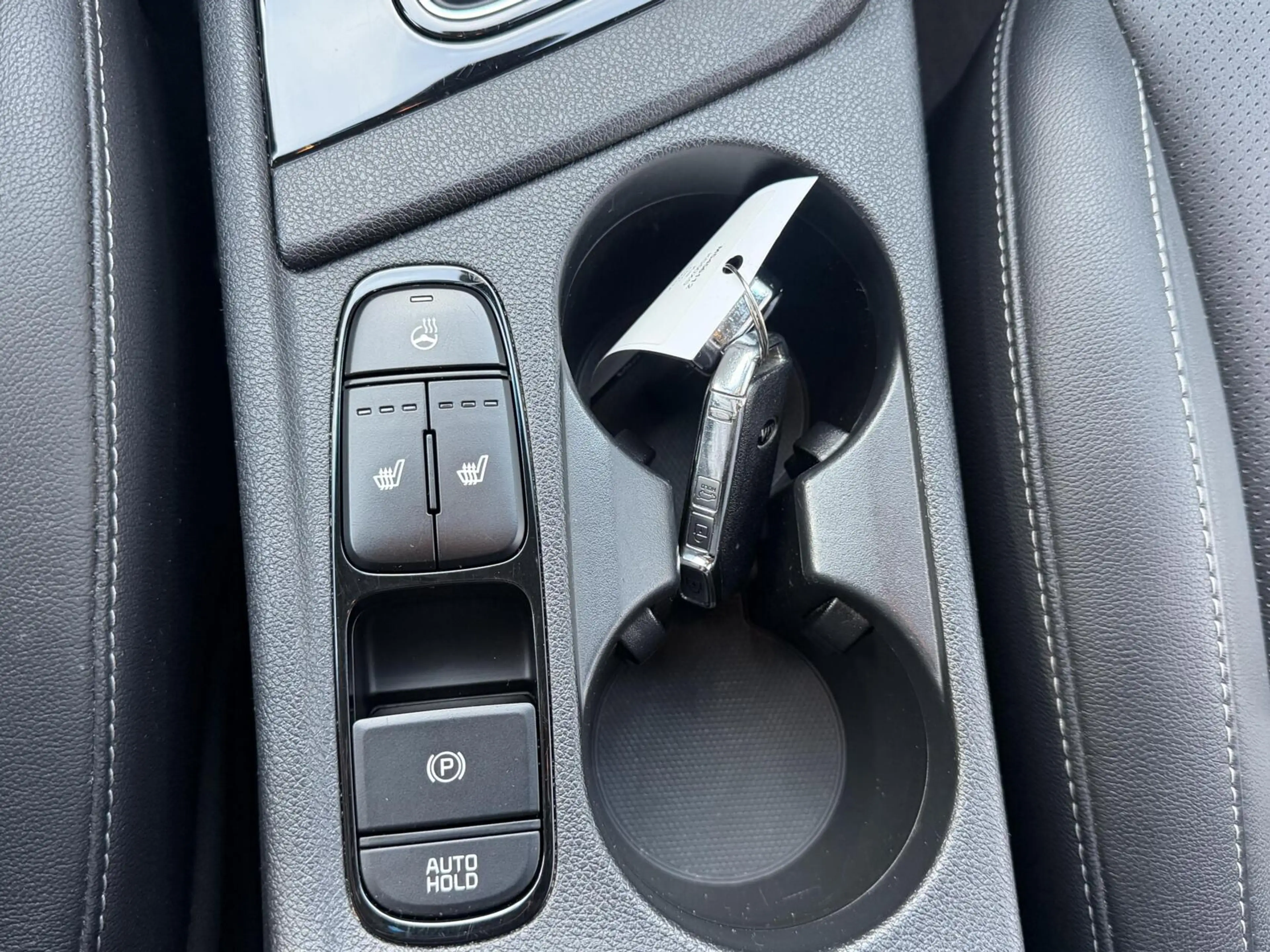 Kia Niro 1.6 GDi Hybrid DynamicPlusLine Leder LED PDC 2021 — photo 29