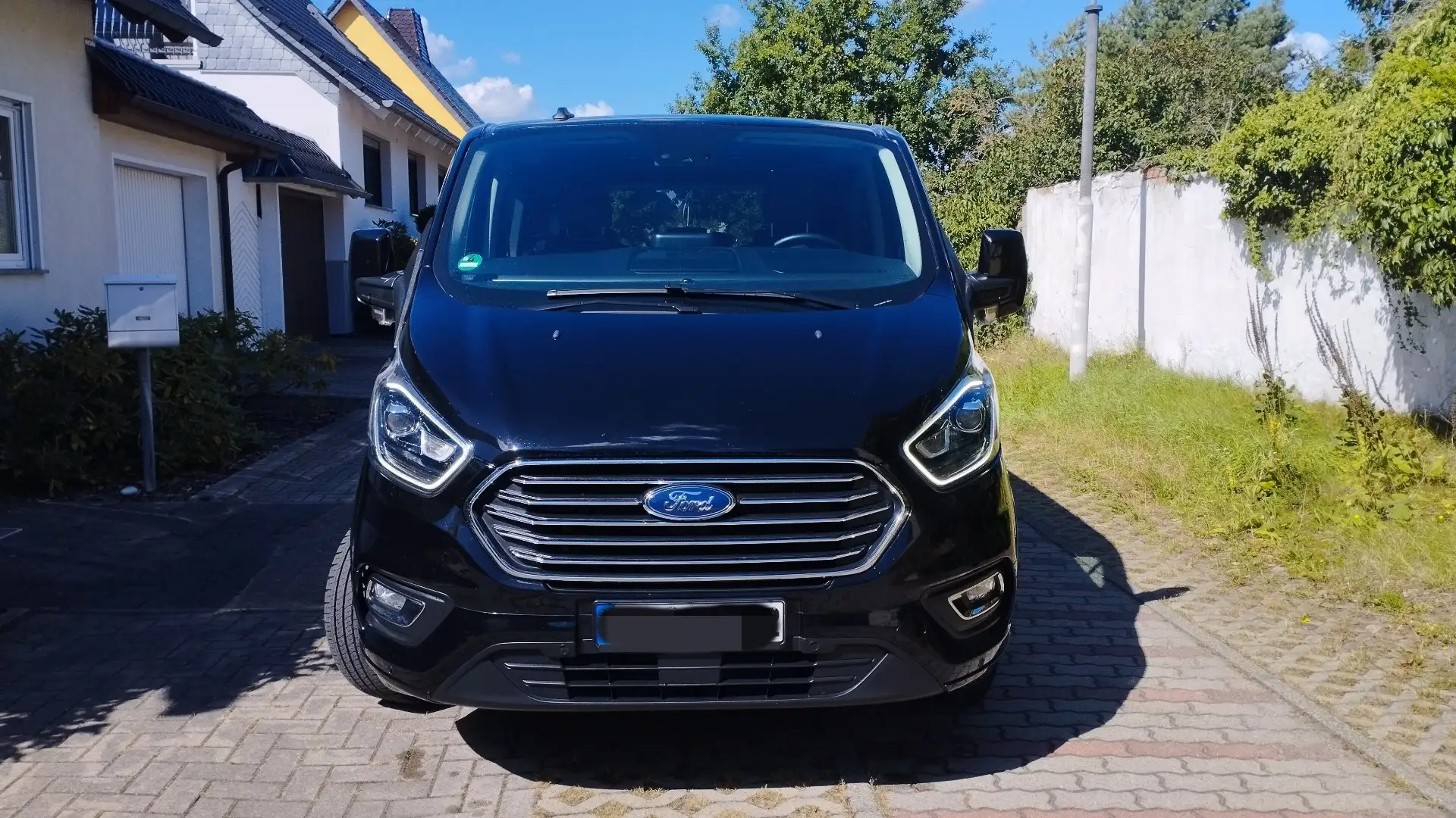 Ford Transit Custom 320 L2 Tourneo Titanium X Schwarz - 2