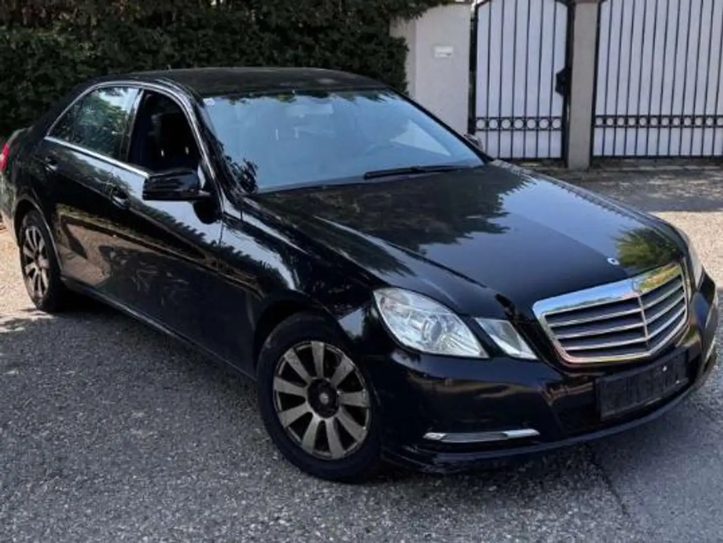 Mercedes-Benz E 200 E 200 BlueEfficiency CDI Aut. - 2