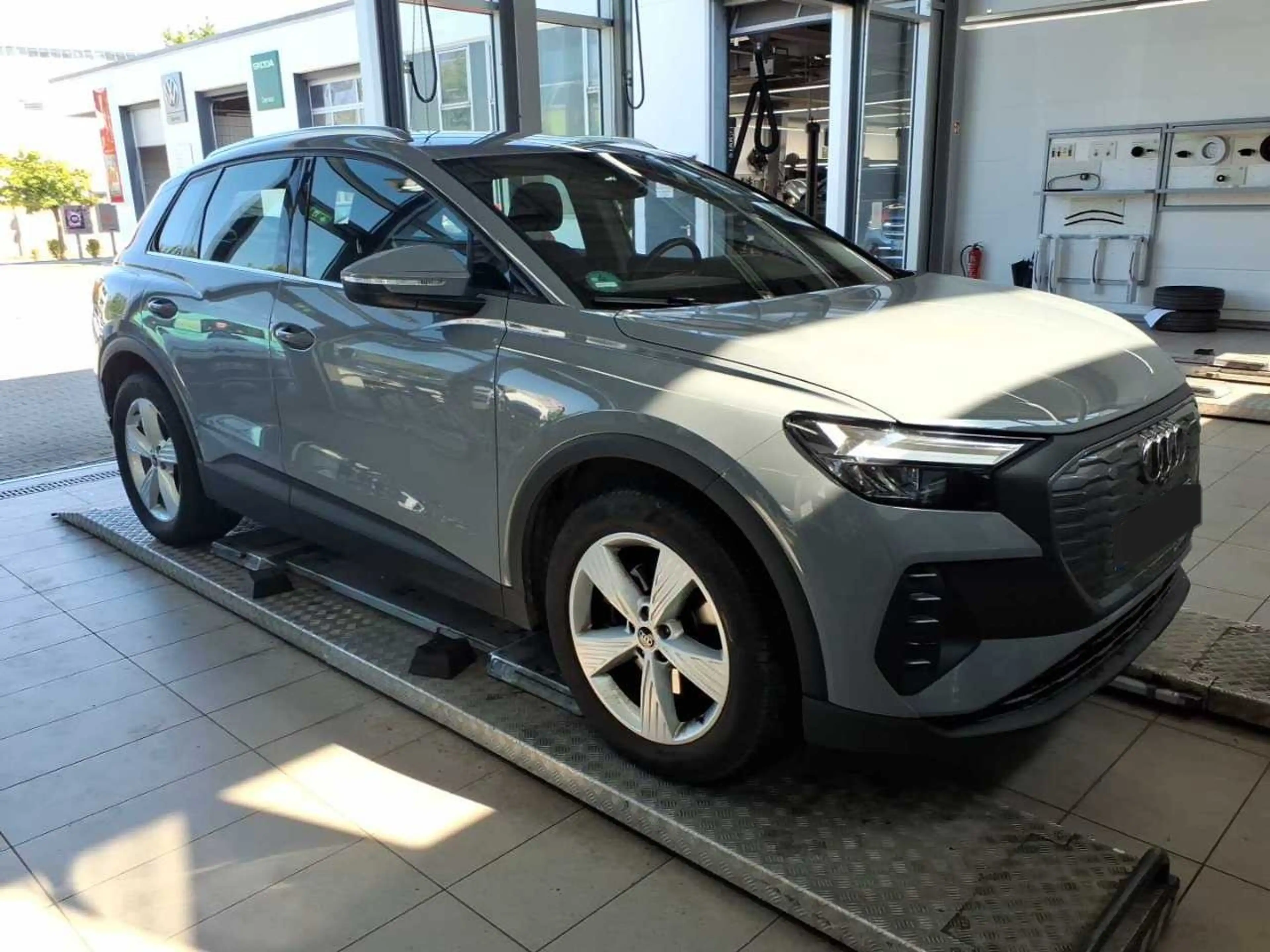 Audi e-tron LED Navi — photo 6