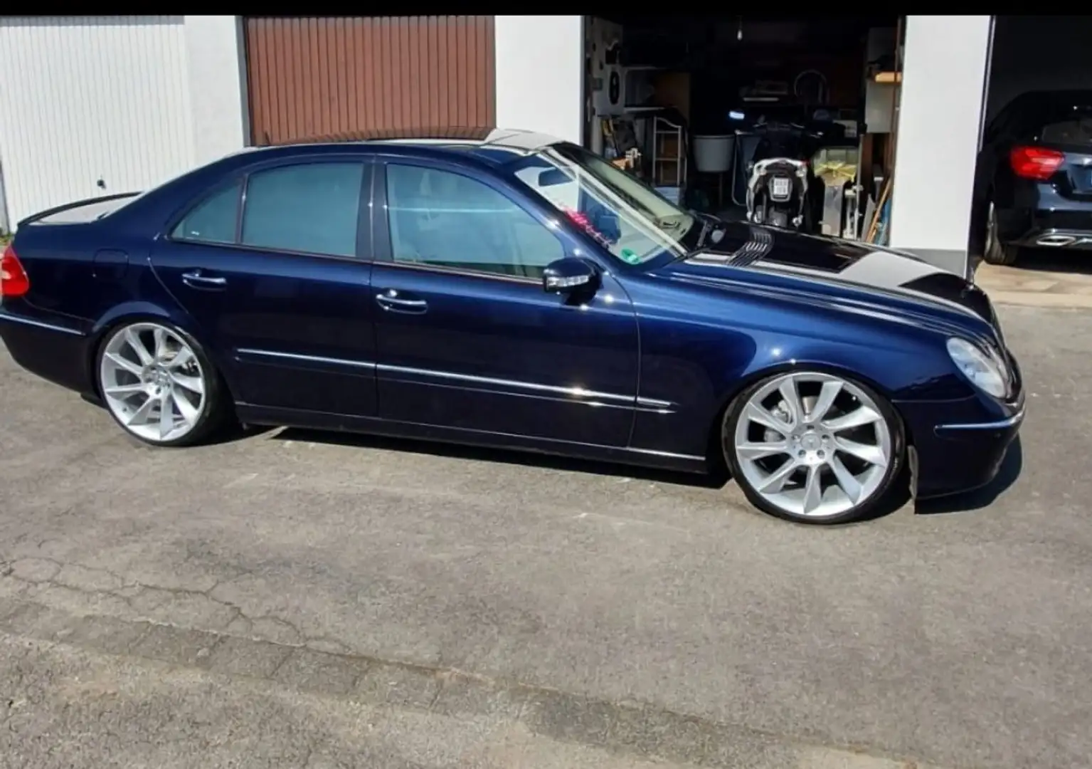 Mercedes-Benz E 240 E 240 Elegance Blau - 1