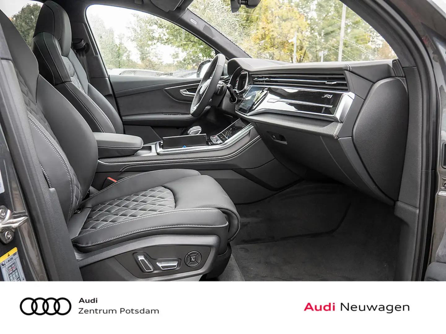 Audi SQ7 SUV TFSI SITZBELÜFTUNG PANO LASER STANDHZ Grau - 2