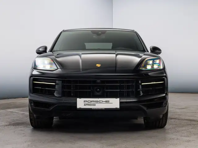 Porsche Cayenne view 4