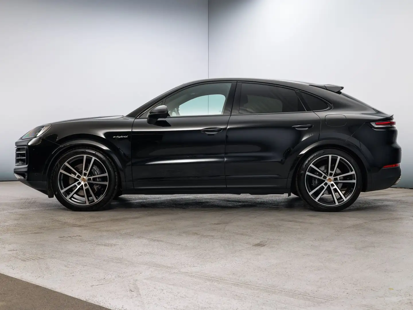 Porsche Cayenne E-Hybrid Coupé Schwarz - 2
