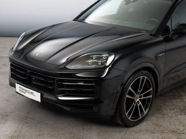 Porsche Cayenne view 6