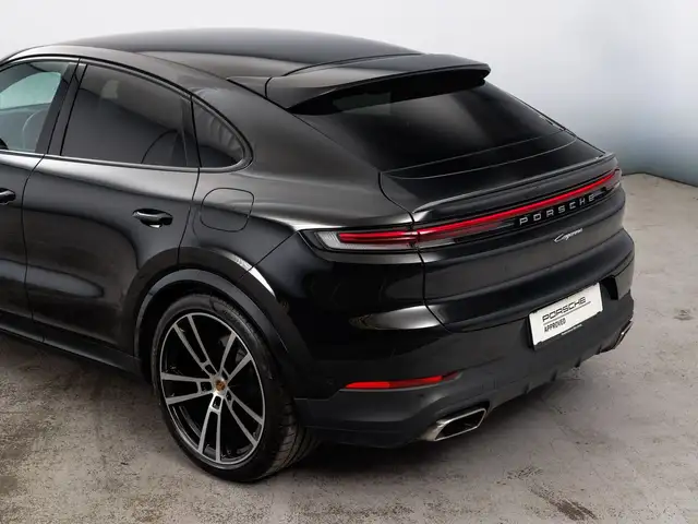 Porsche Cayenne view 9