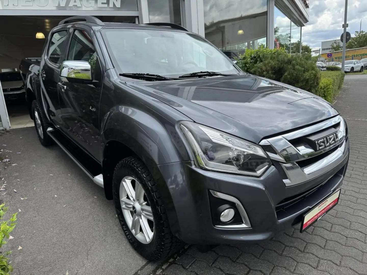Isuzu D-Max 4x4 Double Cab Autm. Premium+ Grau - 1