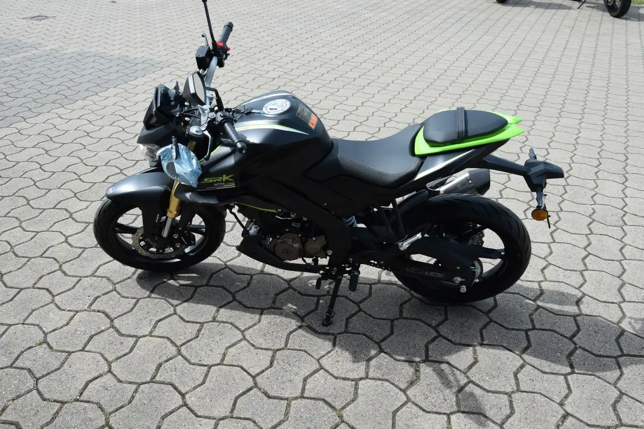 QJ Motor SRK 125 S