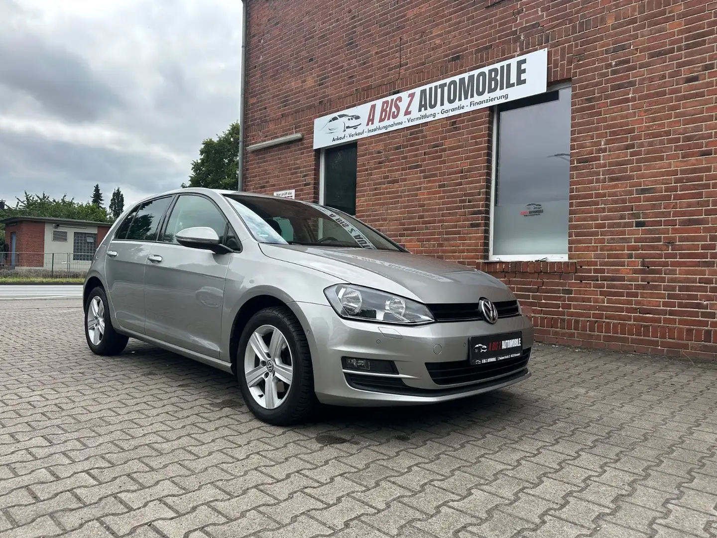 Volkswagen Golf VII Lim. DSG/5 Türen/Standheizung/Navi/PDC Plateado - 1