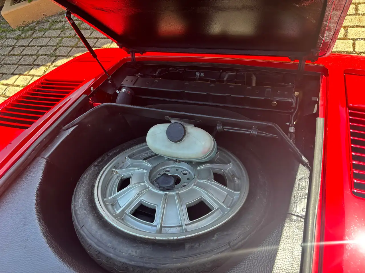 Ferrari 308 GTS (4 Carburadores), foto 12