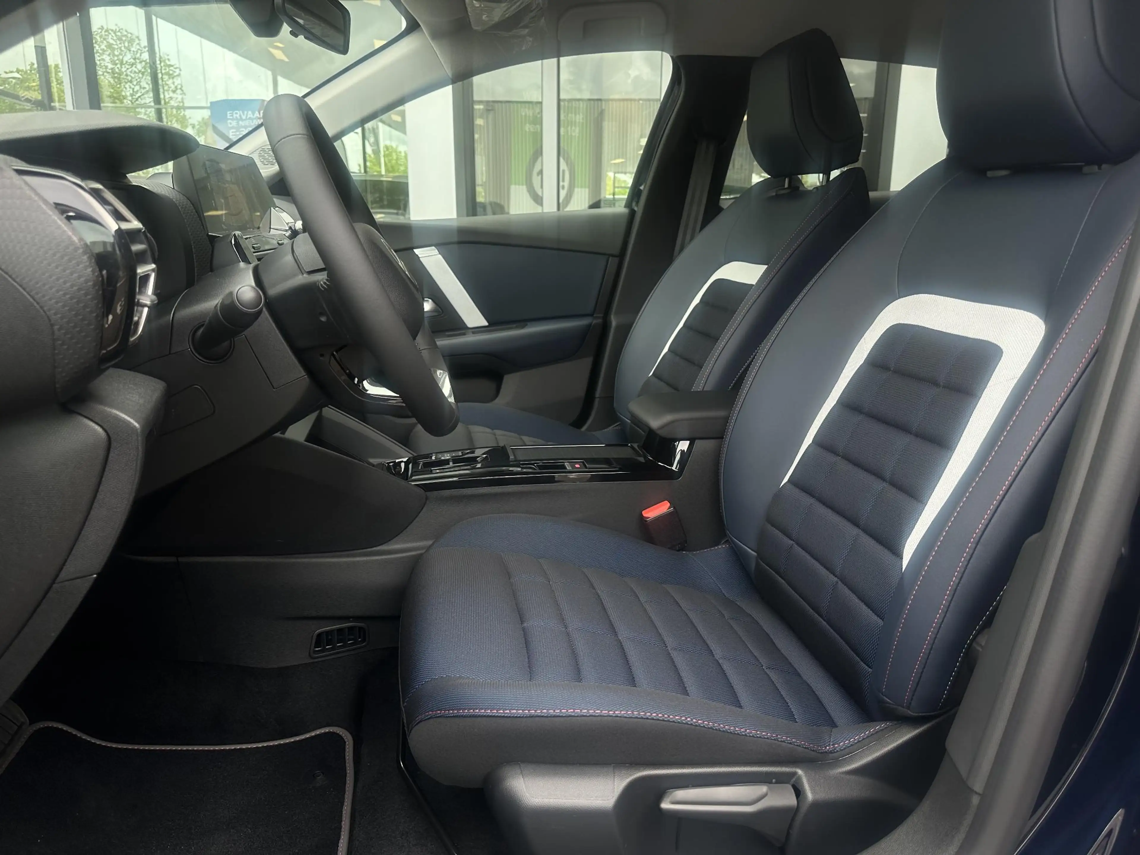 Citroen E-C4 Electric Collection 156pk Extended range 54 kWh | Stoelverw — photo 10