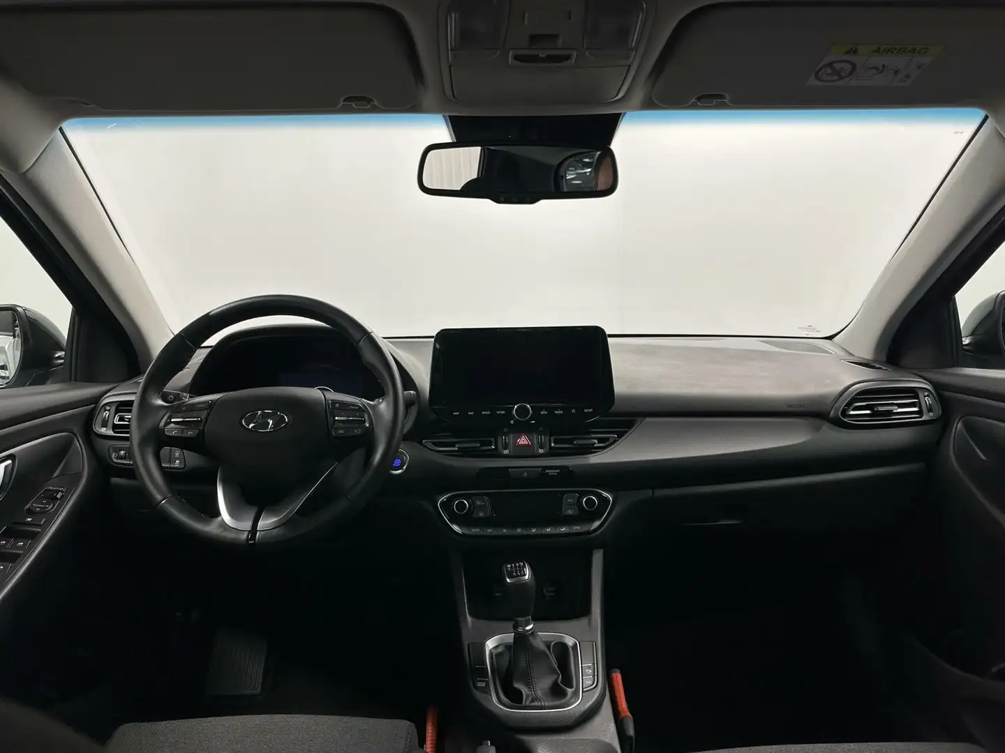 Hyundai i30 1.0 T-GDi MHEV Comfort Smart CAMERA LM ECC NAVI Grijs - 2