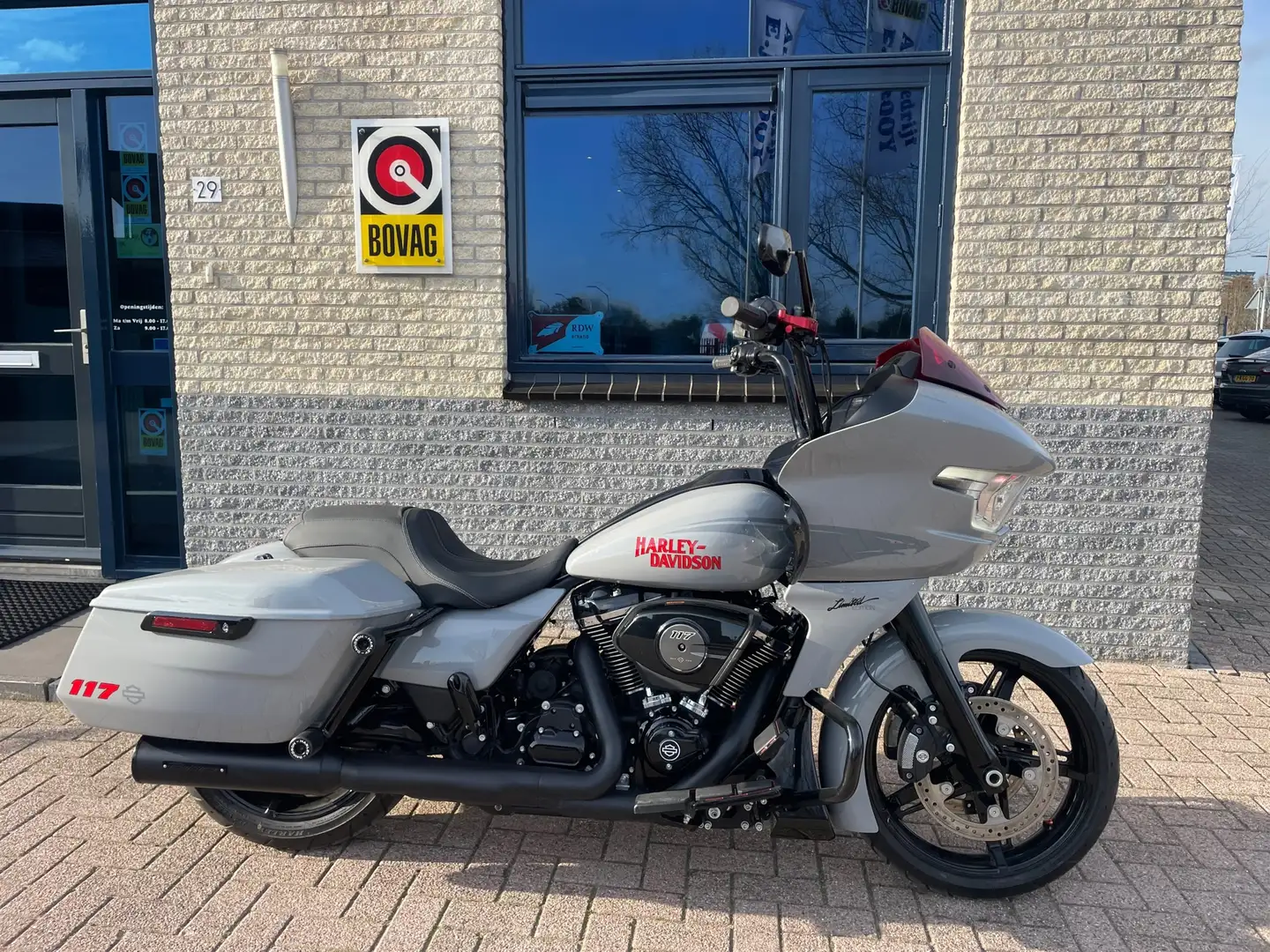 Harley-Davidson Road Glide 117- incl btw-nieuw model Gris - 1