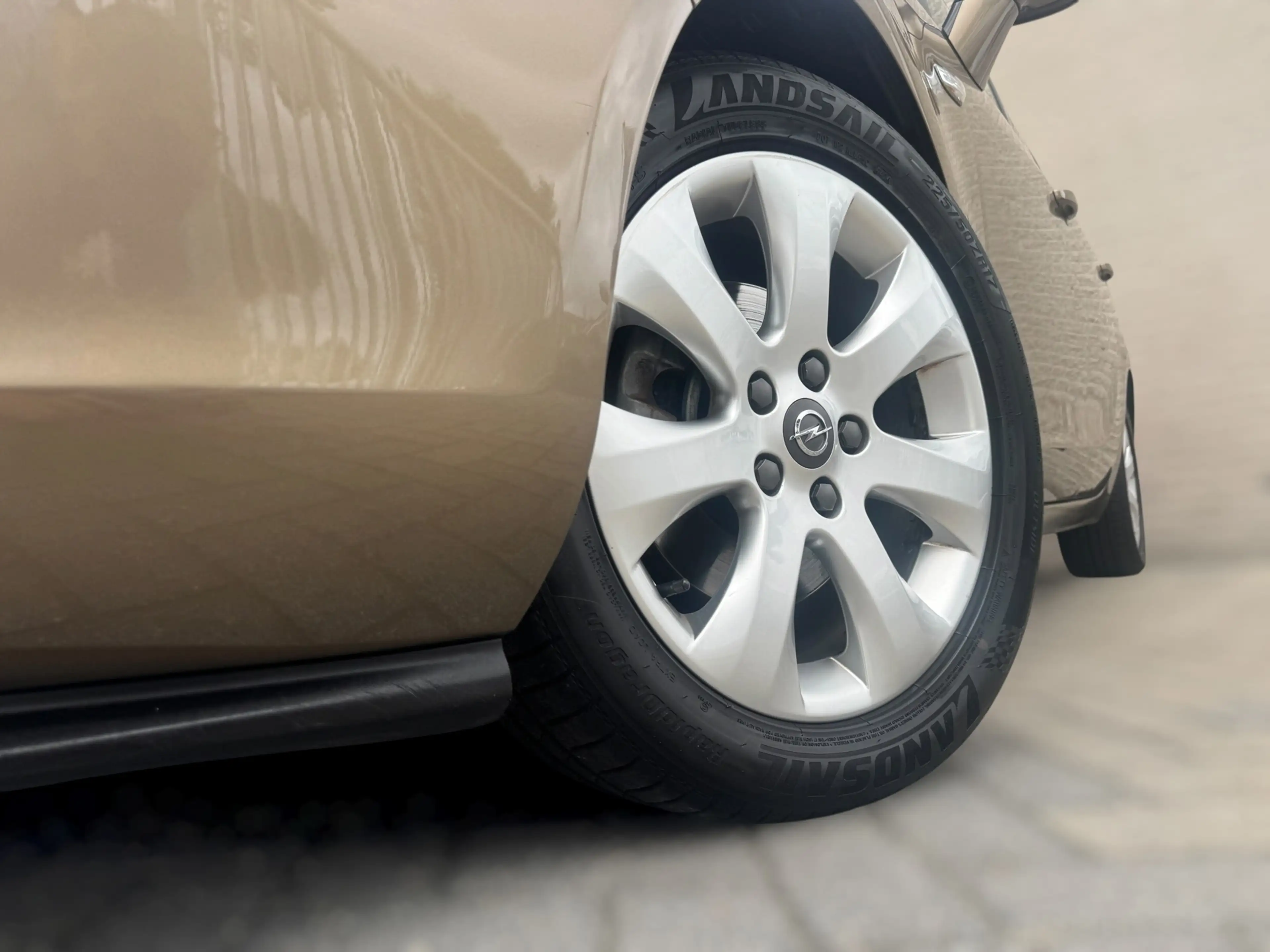 Opel Zafira Tourer 1.4 Rhythm Trekhaak / PDC / Navigatie / Climate Co — photo 3