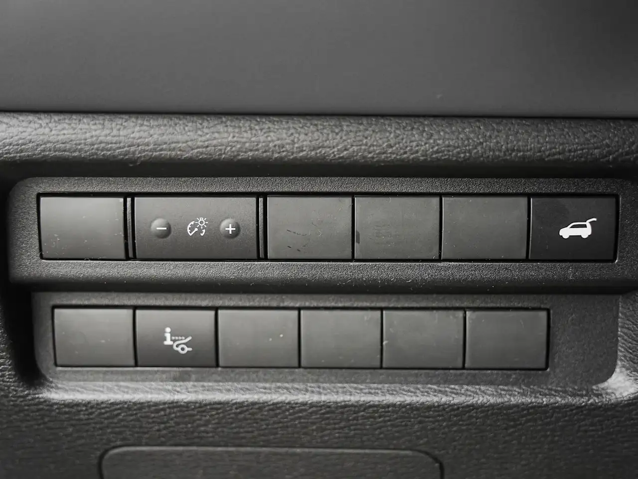 Mitsubishi Outlander photo Mitsubishi Outlander