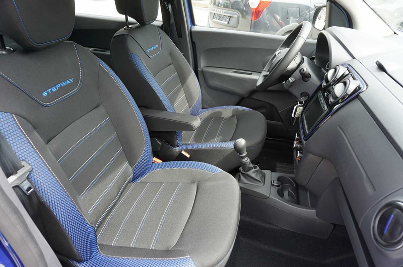 Dacia Lodgy Stepway TCe 130 7-Sitze, Navi, AHK, SHZ — photo 14