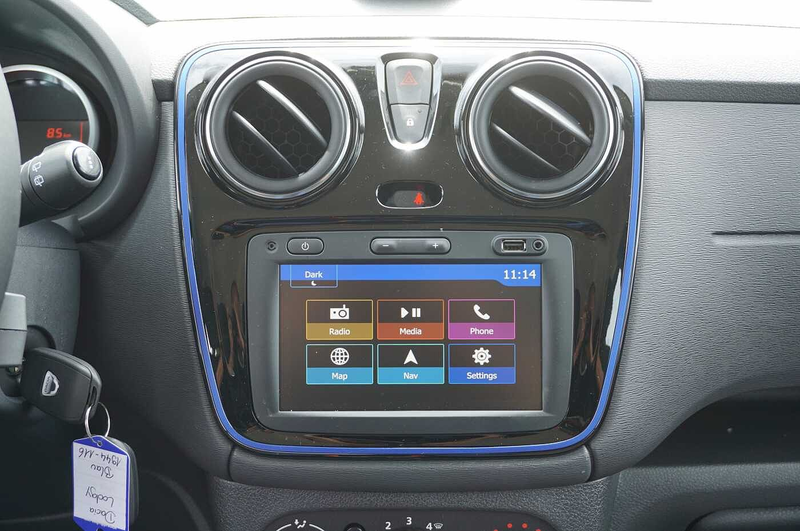 Dacia Lodgy Stepway TCe 130 7-Sitze, Navi, AHK, SHZ — photo 11