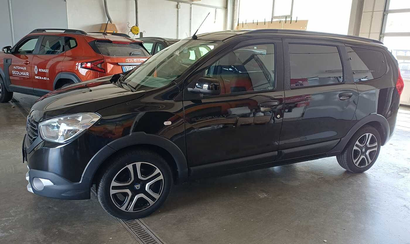 Dacia Lodgy Stepway TCe 130 7-Sitze, Navi, AHK, SHZ — photo 2