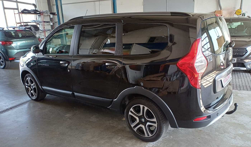 Dacia Lodgy Stepway TCe 130 7-Sitze, Navi, AHK, SHZ — photo 3