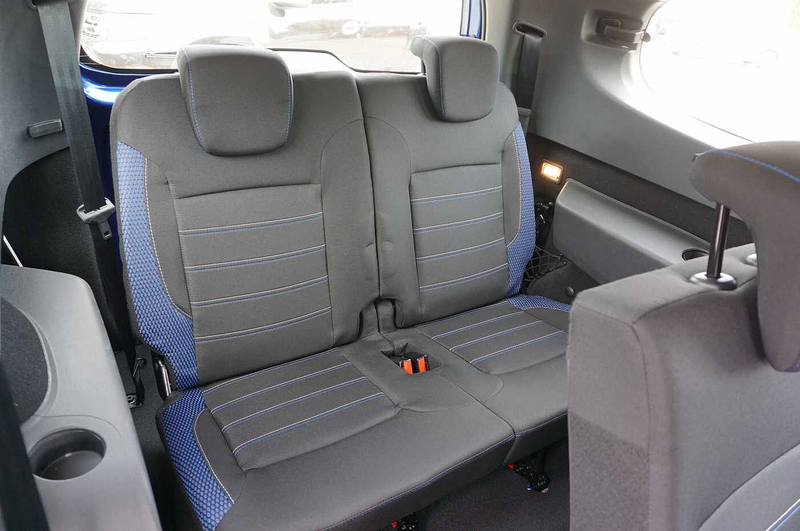 Dacia Lodgy Stepway TCe 130 7-Sitze, Navi, AHK, SHZ — photo 8
