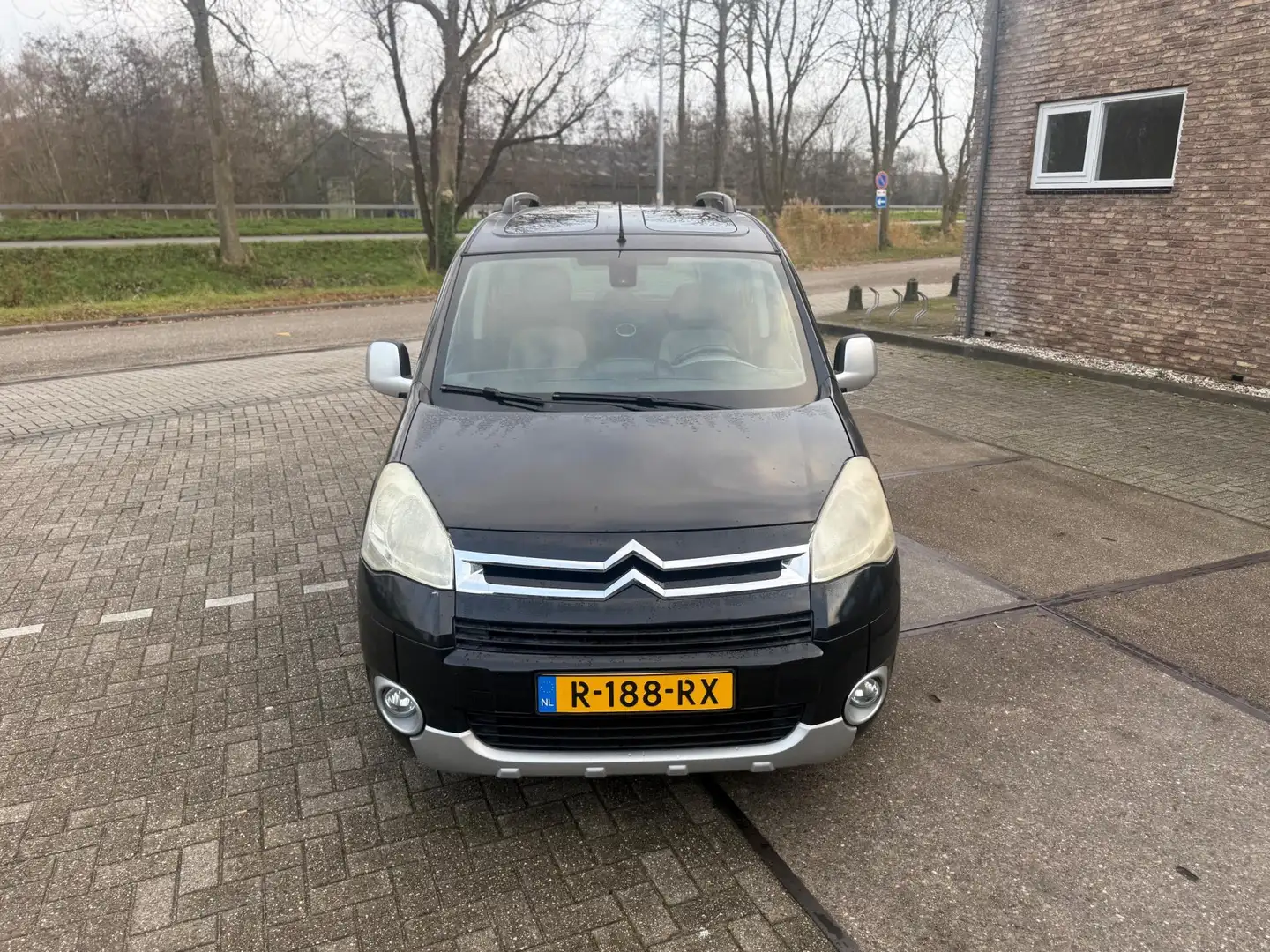Citroen Berlingo 1.6 VTi 120 Multispace (( 110.000 km ))) Schwarz - 1