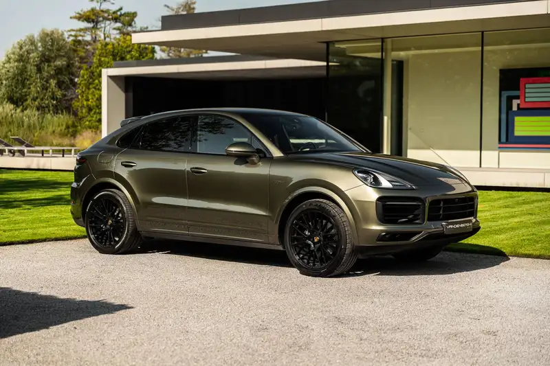PORSCHE Cayenne Coupe