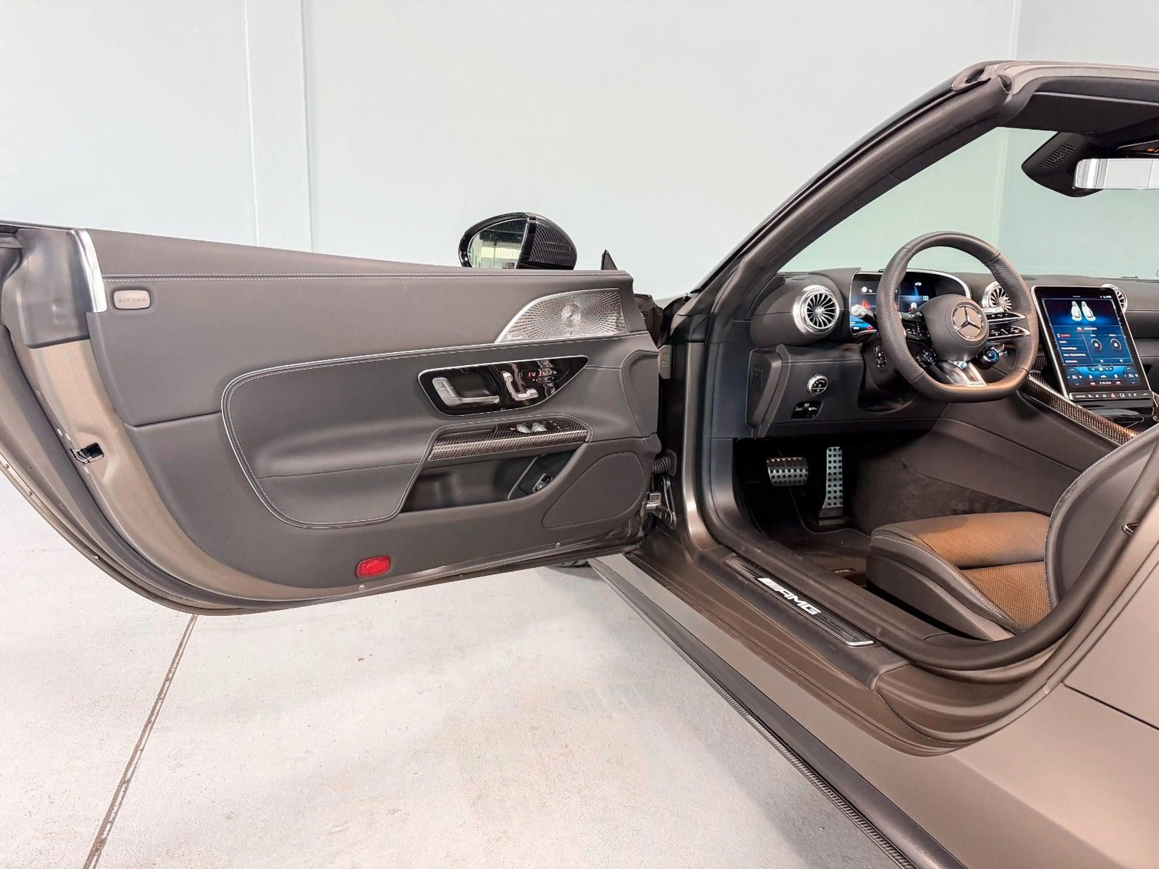 Mercedes-Benz SL 63 AMG 1. Hd., deutsche Ausl. — photo 12
