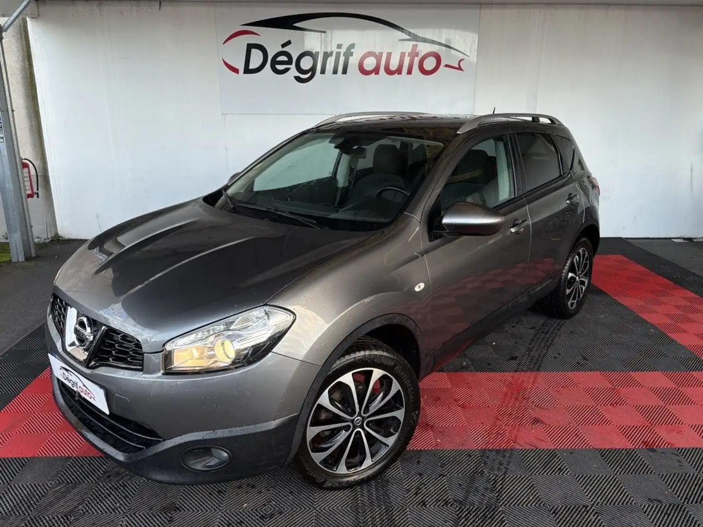 Nissan Qashqai 1.6 dCi 130 FAP 4x4 Stop/Start Tekna Gris - 1