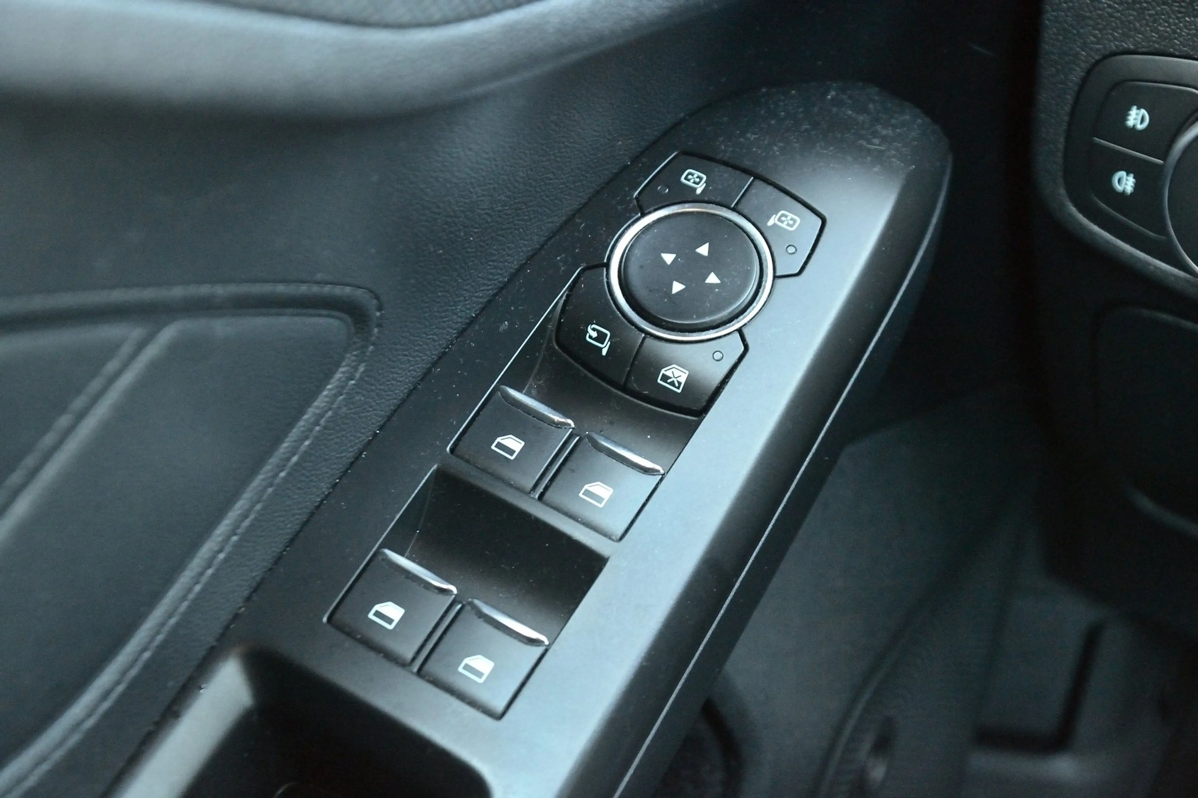 Ford Focus Wagon 1.0 EcoBoost ST Line Business | ACC | Winter — photo 21
