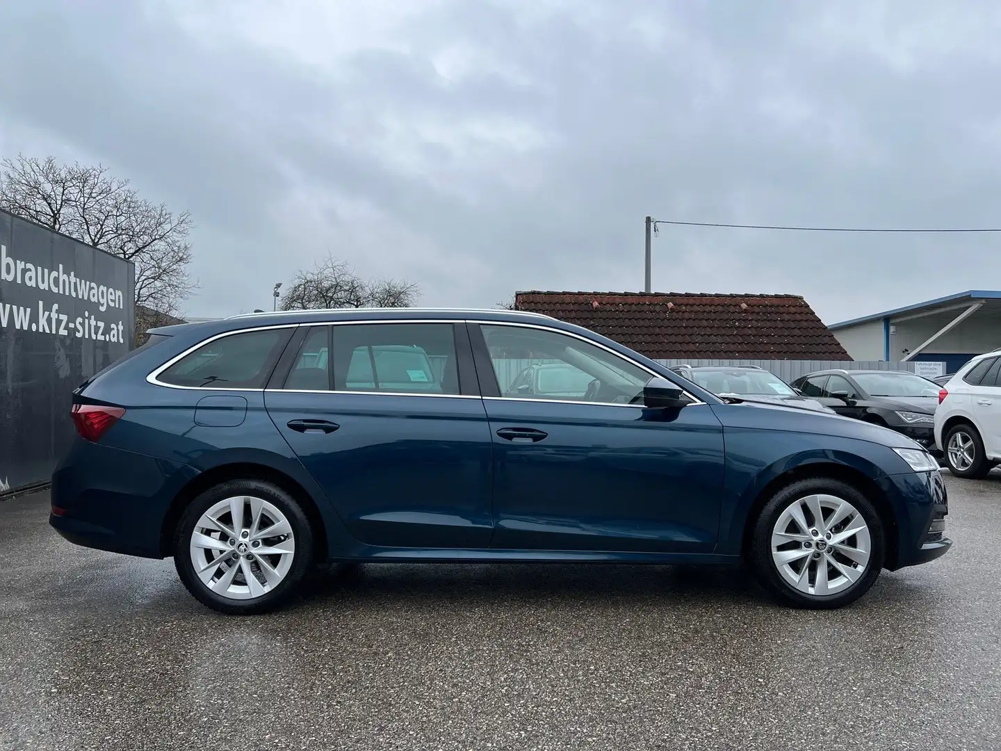 Skoda Octavia Combi 2,0 TDI Style | NP €44.000 Blau - 2