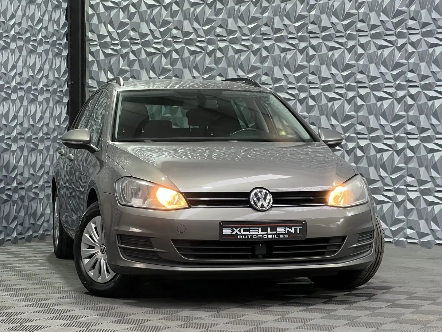Volkswagen Golf Variant 1.6 CR TDi Trendline///PRIX A EMPORTER!!! Béžová - 2