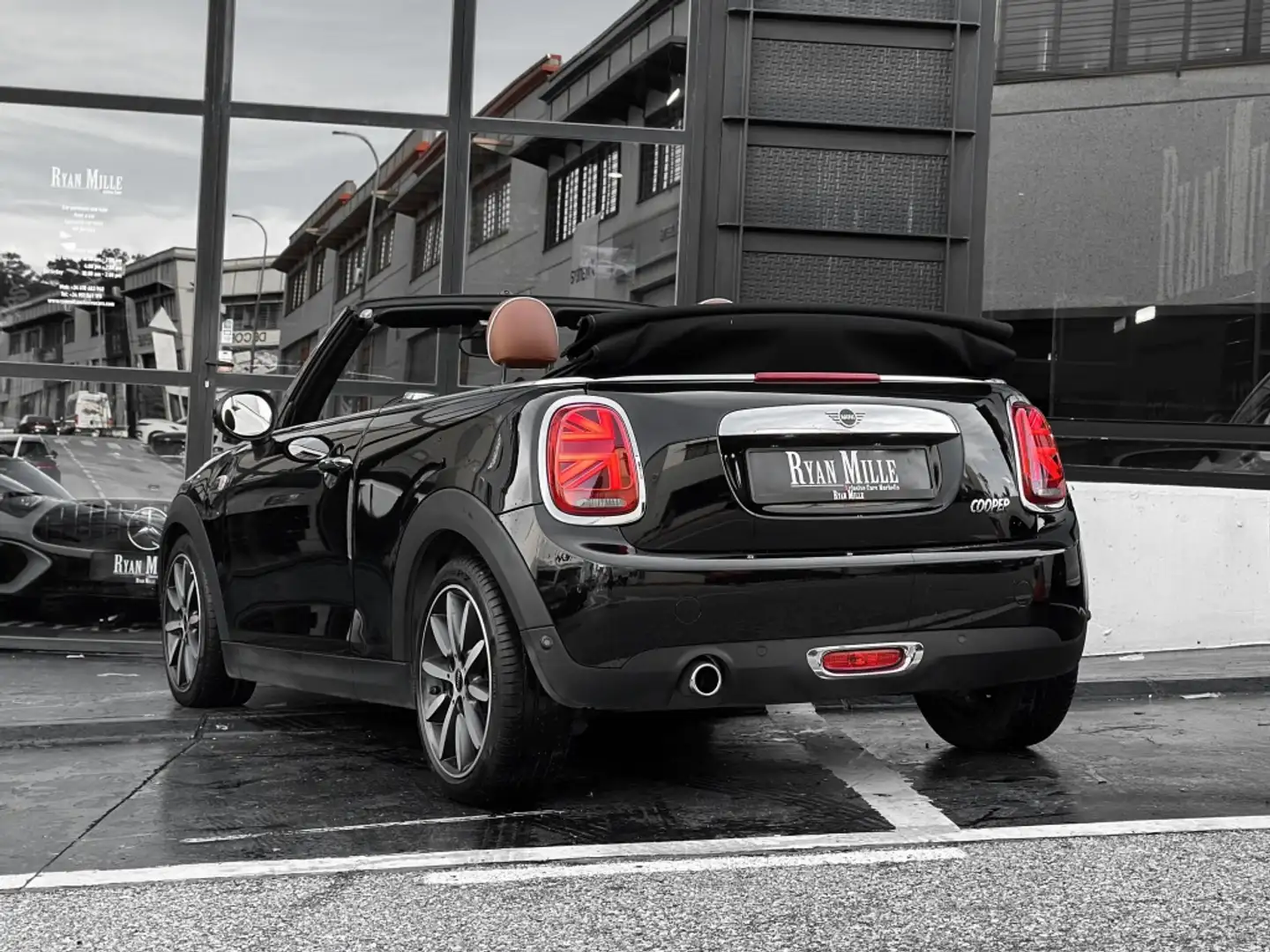MINI Cooper Cabrio Aut. Negro - 2