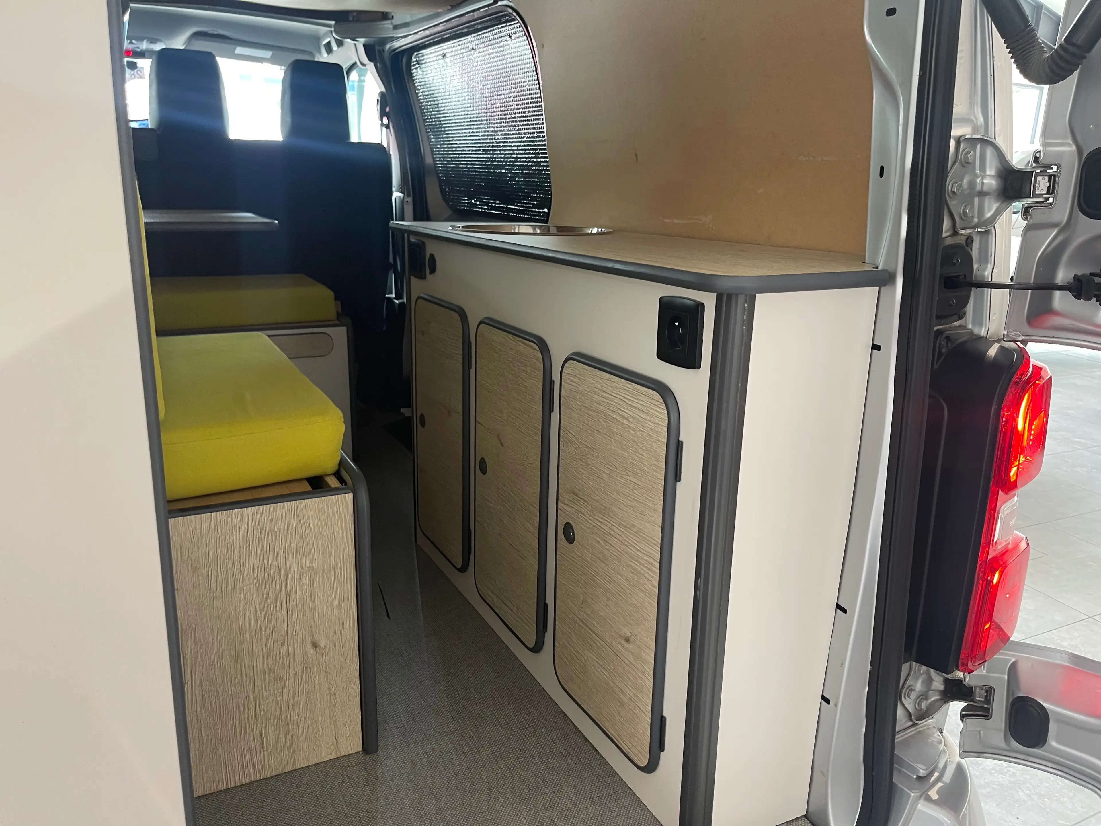 Peugeot Expert 2.0 HDi 227 L1H1*AMENAGER EN CAMPING-CAR* — photo 9