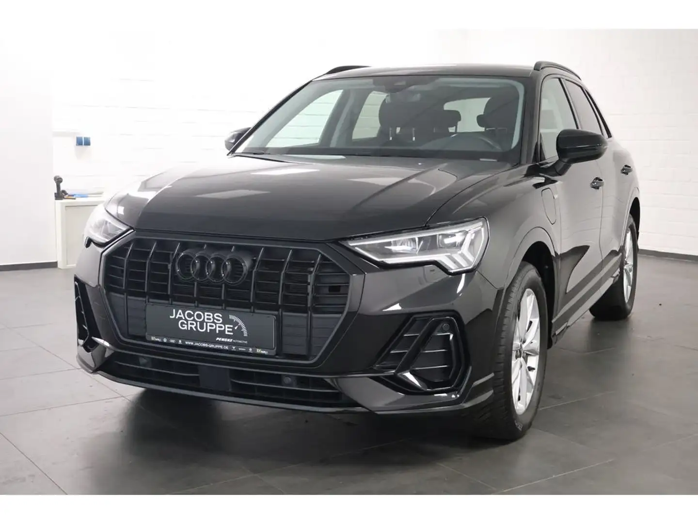 Audi Q3 45 TFSI e S line S tronic,Navi,LED,SHZ Negro - 2