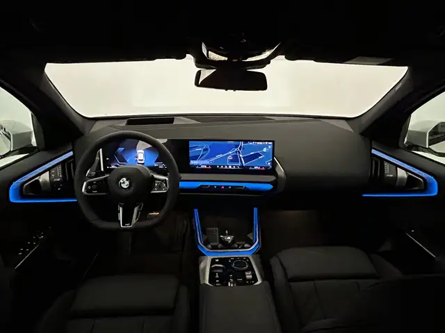 BMW X3 view 8