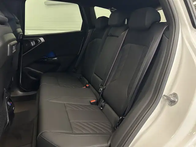 BMW X3 view 13