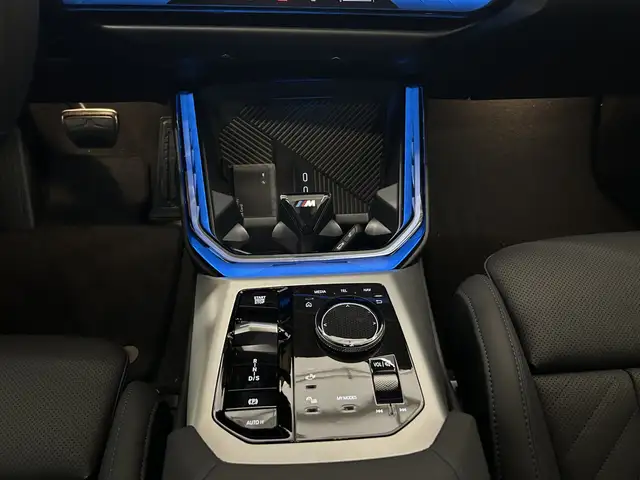 BMW X3 view 11