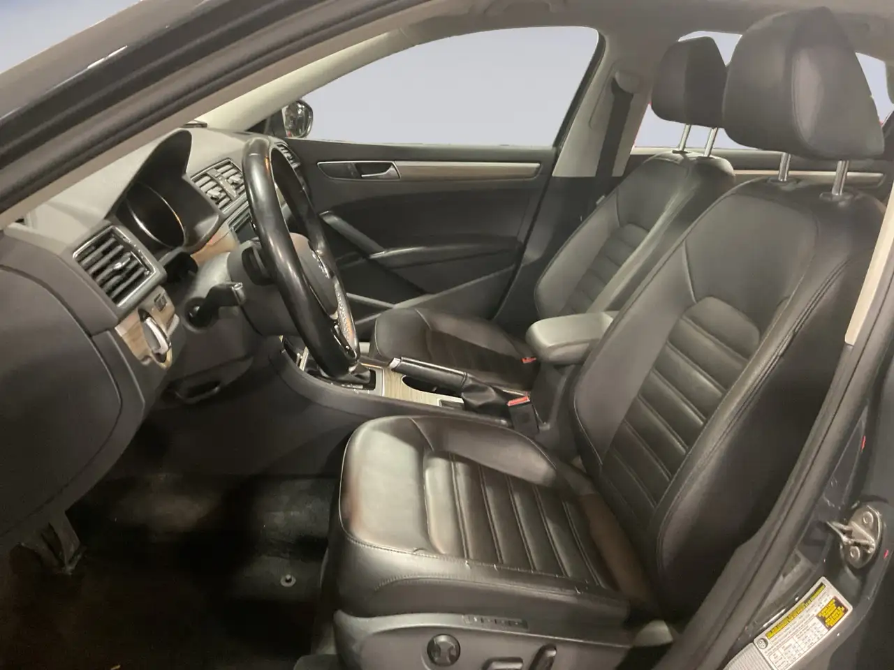 Volkswagen Passat снимка Volkswagen Passat