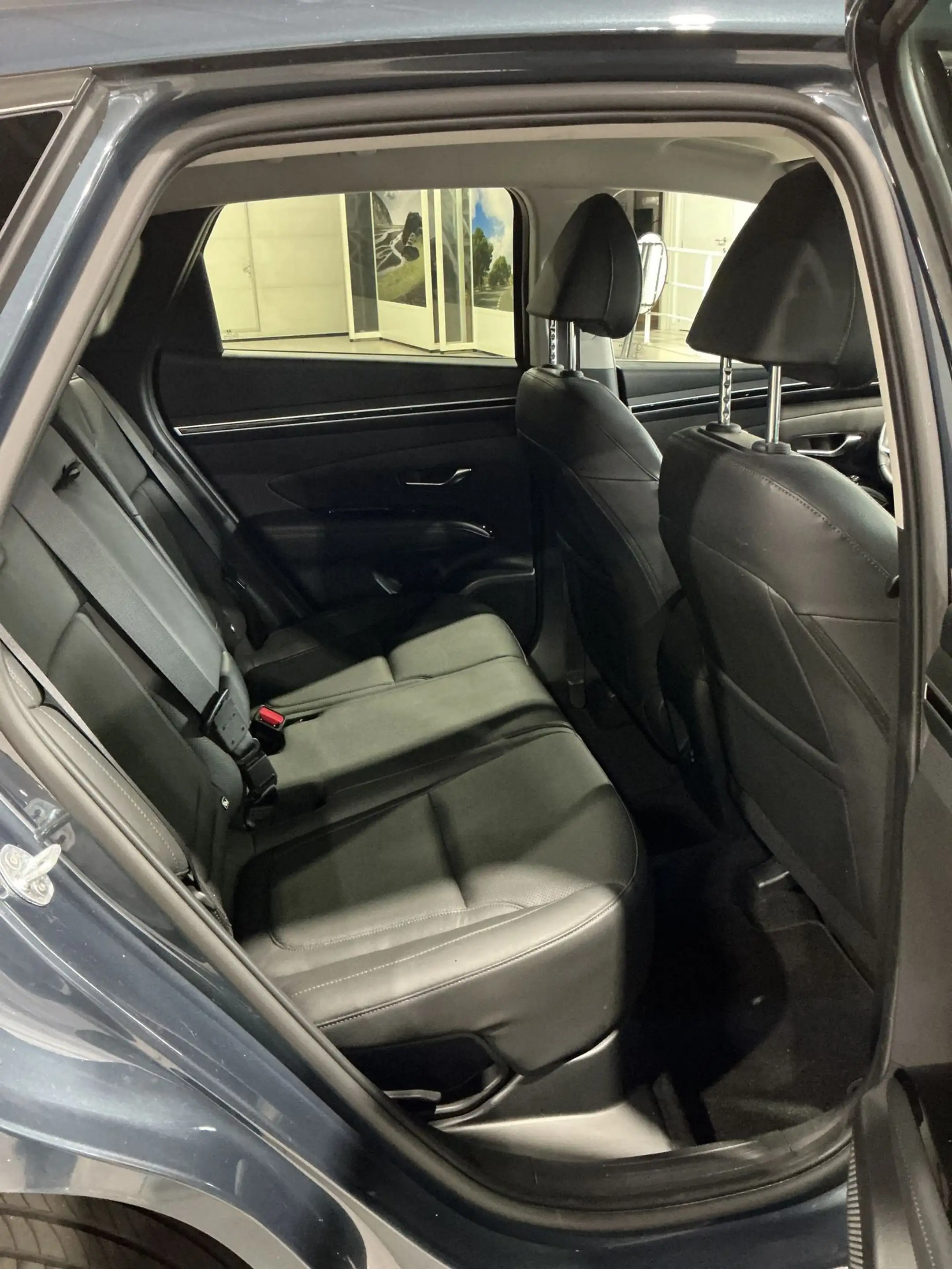 Hyundai TUCSON T-GDi Feel Comfort HEV 6AT — photo 13