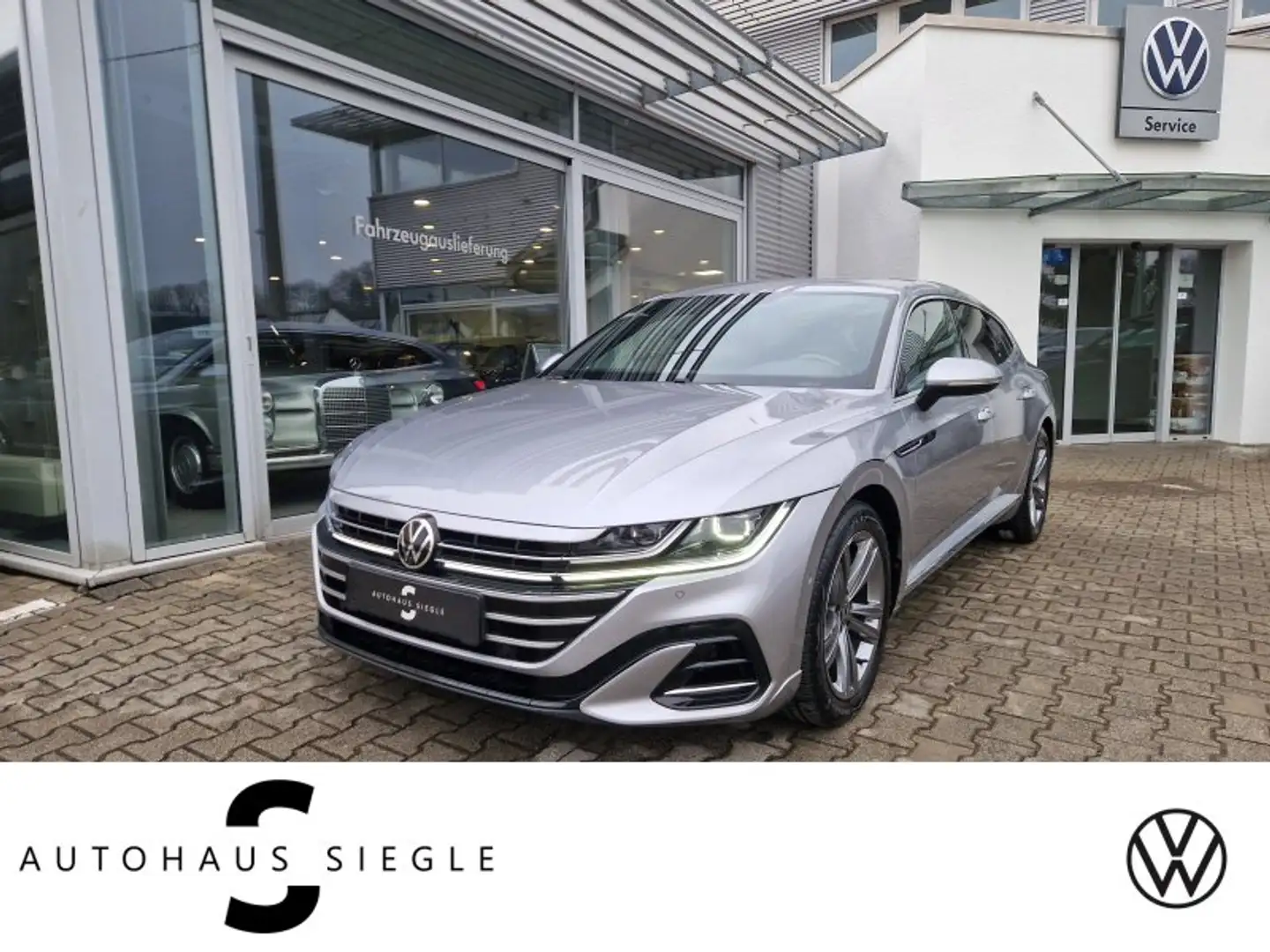 Volkswagen Arteon Shooting Brake 2.0 TDI R-Line 4M AHK DSG Navi ACC Silber - 1
